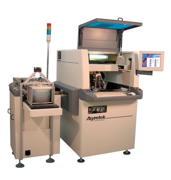 Ensures cleanliness and reliability during laser scribing