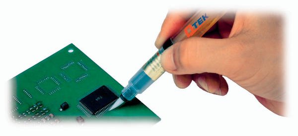 Fluid dispenser pen with nylon brush tip