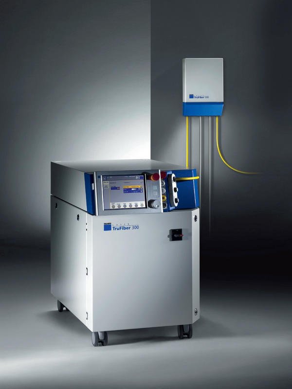 Single mode fiber laser for precision cutting and welding