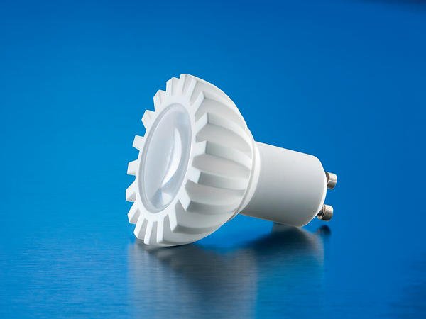 LED Spot GU10 in full ceramic construction: suitable for any LED