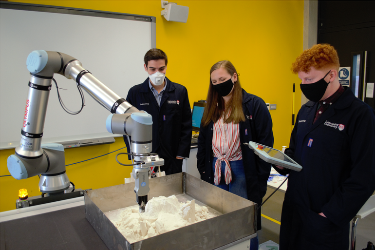 Students design robotic tool to make 3D manufacturing process safer