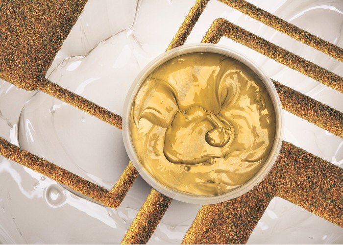 Gold conductor paste with ability for etching
